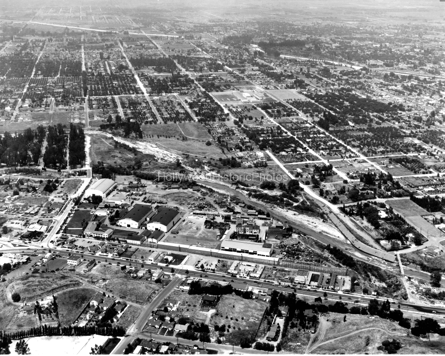 Studio City 1941 View north.jpg